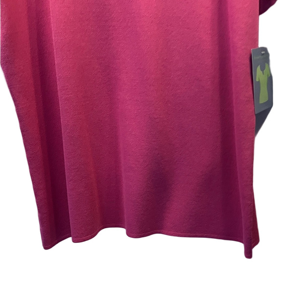 Gable & Gauge Tulip/Fuchsia Short Sleeve Top - Picture 5 of 6